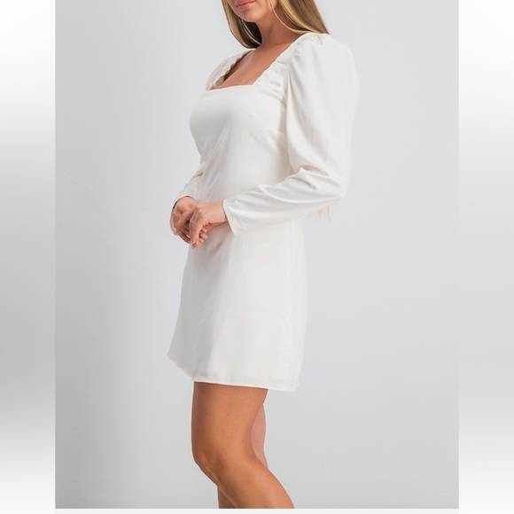 Danielle Bernstein Womens Ivory Cut out Pouf Square Neck Top Size M - Picture 4 of 13